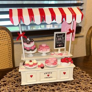 Martha Stewart Red and White Dessert Display Stand